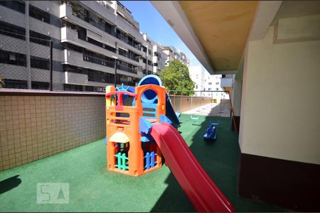 Apartamento para alugar com 70m², 2 quartos e 1 vagaÁrea Comum - Playground