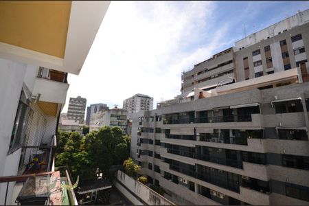 Apartamento para alugar com 70m², 2 quartos e 1 vagaVista