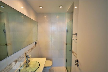 Apartamento para alugar com 70m², 2 quartos e 1 vagaBanheiro 