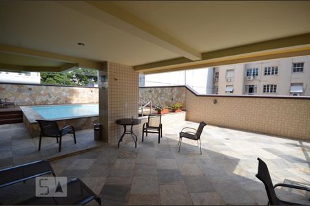 Apartamento para alugar com 70m², 2 quartos e 1 vagaÁrea comum - Piscina