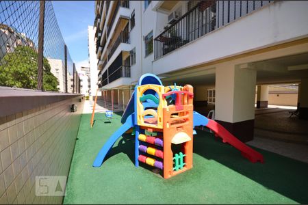 Apartamento para alugar com 70m², 2 quartos e 1 vagaÁrea Comum - Playground