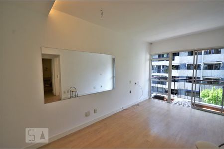 Apartamento para alugar com 70m², 2 quartos e 1 vagaSala