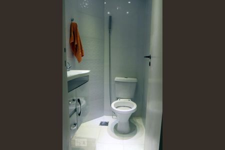 Apartamento à venda com 80m², 2 quartos e 1 vagaLavabo