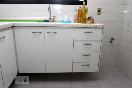 Apartamento à venda com 80m², 2 quartos e 1 vagaCozinha e Área de Serviço