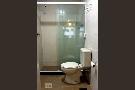 Apartamento à venda com 80m², 2 quartos e 1 vagaBanheiro da Suíte 1 