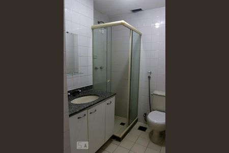 Apartamento à venda com 80m², 2 quartos e 1 vagaBanheiro da Suíte 2 