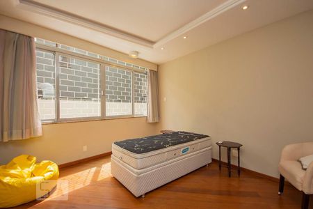 Quarto 2 de apartamento para alugar com 2 quartos, 90m² em Auxiliadora, Porto Alegre