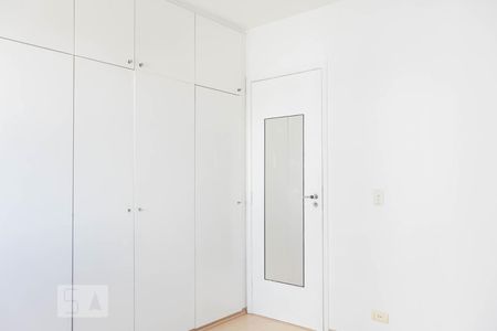 Apartamento à venda com 65m², 2 quartos e 1 vagaQuarto 2