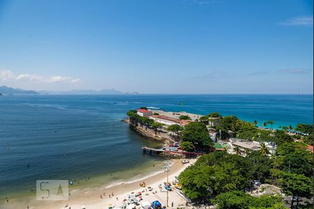 Apartamento à venda com 371m², 3 quartos e 4 vagasVista da Suíte 1