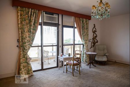 Apartamento à venda com 371m², 3 quartos e 4 vagasSuíte master