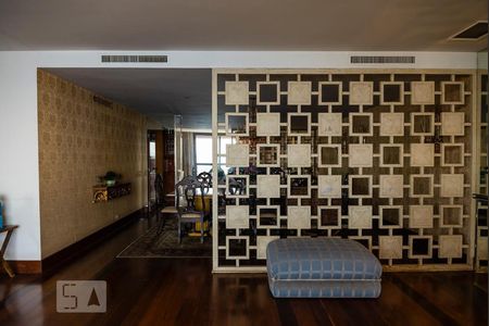 Sala de apartamento à venda com 3 quartos, 371m² em Copacabana, Rio de Janeiro