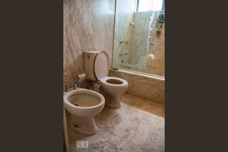 Apartamento à venda com 371m², 3 quartos e 4 vagasBanheiro 1 da Suíte Master 