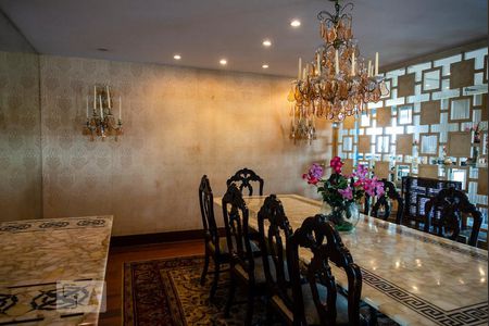 Apartamento à venda com 371m², 3 quartos e 4 vagasSala de Jantar