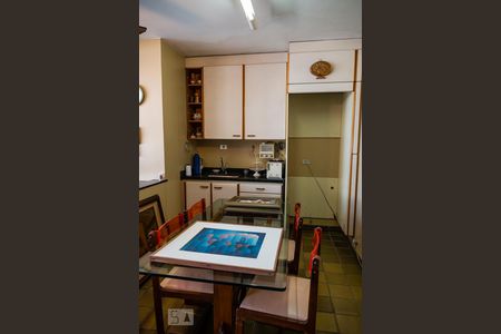 Apartamento à venda com 371m², 3 quartos e 4 vagasCozinha