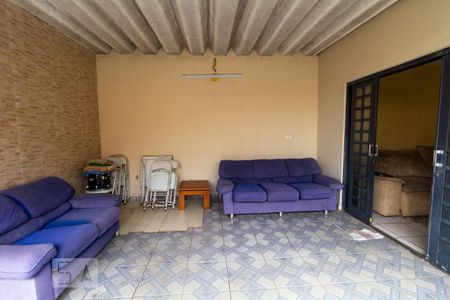 Sacada de casa à venda com 4 quartos, 190m² em Vila Yara, Osasco