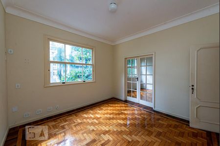 Quarto 1 de apartamento à venda com 3 quartos, 140m² em Leblon, Rio de Janeiro