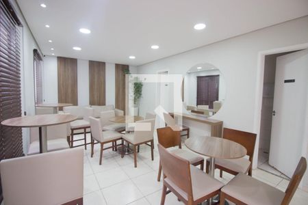 Apartamento para alugar com 46m², 2 quartos e 1 vaga Apartamento para alugar com 46m², 2 quartos e 1 vagaÁrea comum - Salão de festas