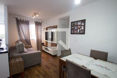Sala de apartamento para alugar com 2 quartos, 46m² em Itaquera, São Paulo