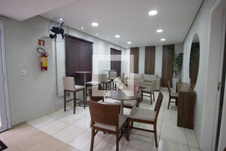 Apartamento para alugar com 46m², 2 quartos e 1 vaga Apartamento para alugar com 46m², 2 quartos e 1 vagaÁrea comum - Salão de festas