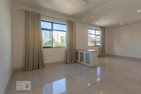 Sala de apartamento para alugar com 4 quartos, 200m² em Lourdes, Belo Horizonte