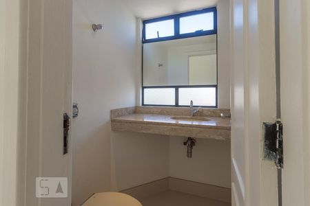Lavabo de apartamento para alugar com 4 quartos, 200m² em Lourdes, Belo Horizonte