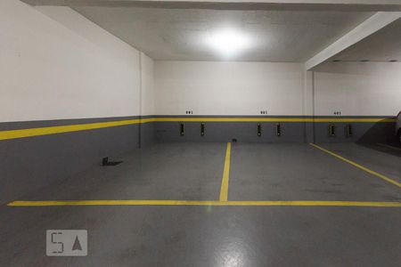 Apartamento para alugar com 200m², 4 quartos e 2 vagas Apartamento para alugar com 200m², 4 quartos e 2 vagasGaragem