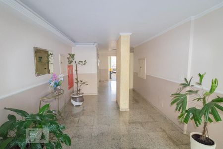 Apartamento à venda com 70m², 2 quartos e 1 vagaHall social