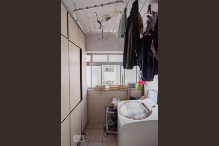 Apartamento à venda com 70m², 2 quartos e 1 vagaÁrea de Serviço