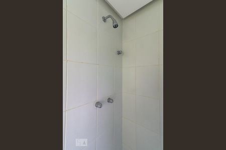 Apartamento para alugar com 73m², 2 quartos e 1 vaga Apartamento para alugar com 73m², 2 quartos e 1 vagaBanheiro Corredor
