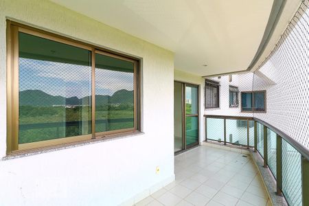 Apartamento para alugar com 73m², 2 quartos e 1 vaga Apartamento para alugar com 73m², 2 quartos e 1 vagaVaranda