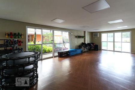 Apartamento para alugar com 73m², 2 quartos e 1 vaga Apartamento para alugar com 73m², 2 quartos e 1 vagaÁrea comum - Academia