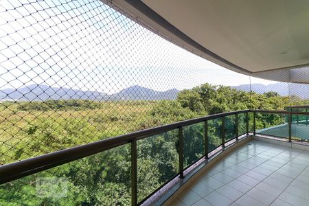 Apartamento para alugar com 73m², 2 quartos e 1 vaga Apartamento para alugar com 73m², 2 quartos e 1 vagaVaranda