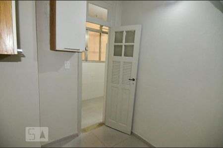 Apartamento para alugar com 65m², 2 quartos e sem vagaQuarto de Serviço