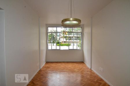 Sala de apartamento para alugar com 2 quartos, 65m² em Laranjeiras, Rio de Janeiro