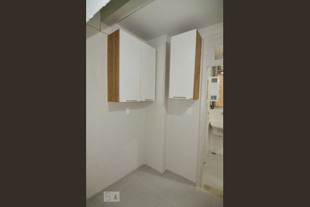 Apartamento para alugar com 65m², 2 quartos e sem vagaQuarto de Serviço