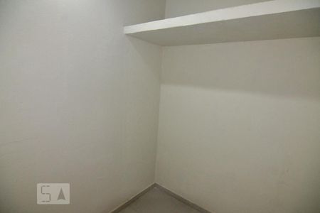 Apartamento para alugar com 65m², 2 quartos e sem vagaQuarto de Serviço