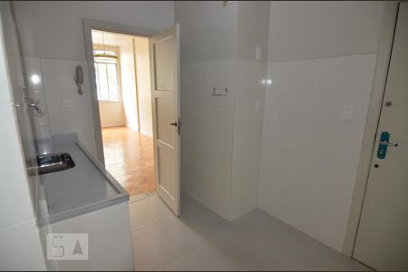 Apartamento para alugar com 65m², 2 quartos e sem vagaCozinha