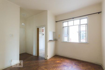 Sala de apartamento para alugar com 2 quartos, 76m² em Tanque, Rio de Janeiro