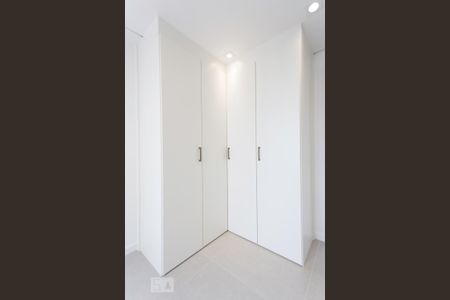 Apartamento para alugar com 32m², 1 quarto e 1 vaga Apartamento para alugar com 32m², 1 quarto e 1 vagaQuarto - Armários