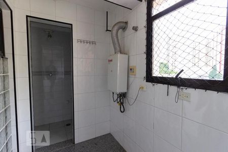 Apartamento à venda com 115m², 3 quartos e 2 vagas Apartamento à venda com 115m², 3 quartos e 2 vagasÁrea de Serviço