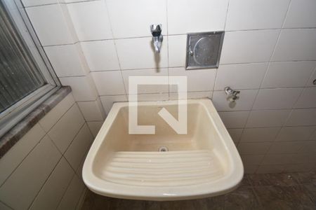 Apartamento à venda com 65m², 2 quartos e sem vagaCozinha e Área de Serviço