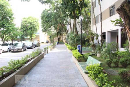 Apartamento à venda com 65m², 2 quartos e 1 vagaÁrea comum