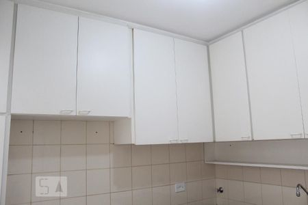 Apartamento à venda com 65m², 2 quartos e 1 vagaCozinha - Armários