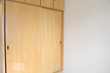 Apartamento à venda com 65m², 2 quartos e 1 vagaQuarto 1 - Armários