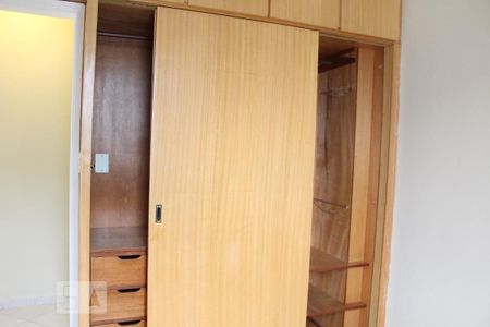 Apartamento à venda com 65m², 2 quartos e 1 vagaQuarto 1 - Armários