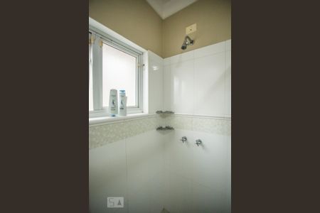 Casa à venda com 300m², 3 quartos e 3 vagas Casa à venda com 300m², 3 quartos e 3 vagasDetalhe - Banheiro Suite 3