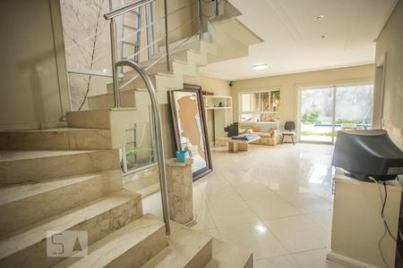 Sala de Estar de casa à venda com 3 quartos, 300m² em Vila da Saúde, São Paulo