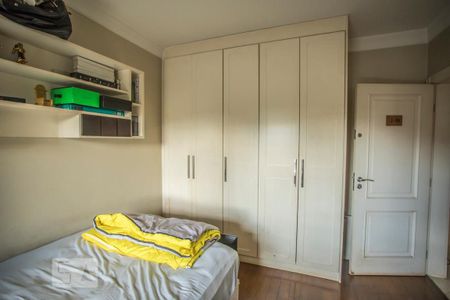 Casa à venda com 300m², 3 quartos e 3 vagas Casa à venda com 300m², 3 quartos e 3 vagasSuite 2 - Armários