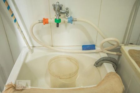 Casa à venda com 300m², 3 quartos e 3 vagas Casa à venda com 300m², 3 quartos e 3 vagasDetalhe- Área de Serviço