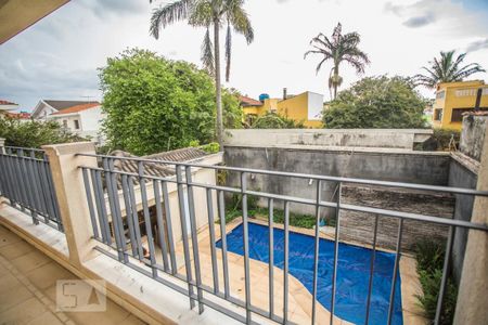 Casa à venda com 300m², 3 quartos e 3 vagas Casa à venda com 300m², 3 quartos e 3 vagasvaranda
